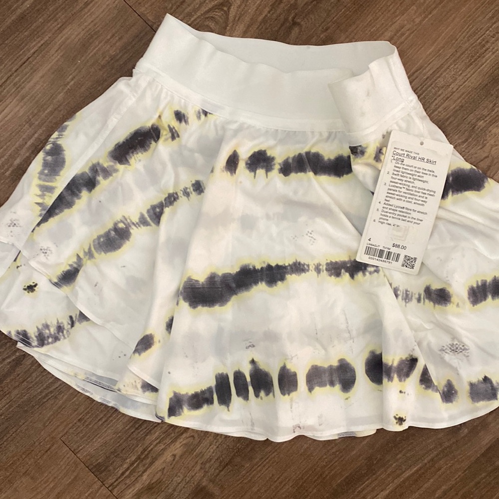 NWT Court Rival HR Skirt long size 4